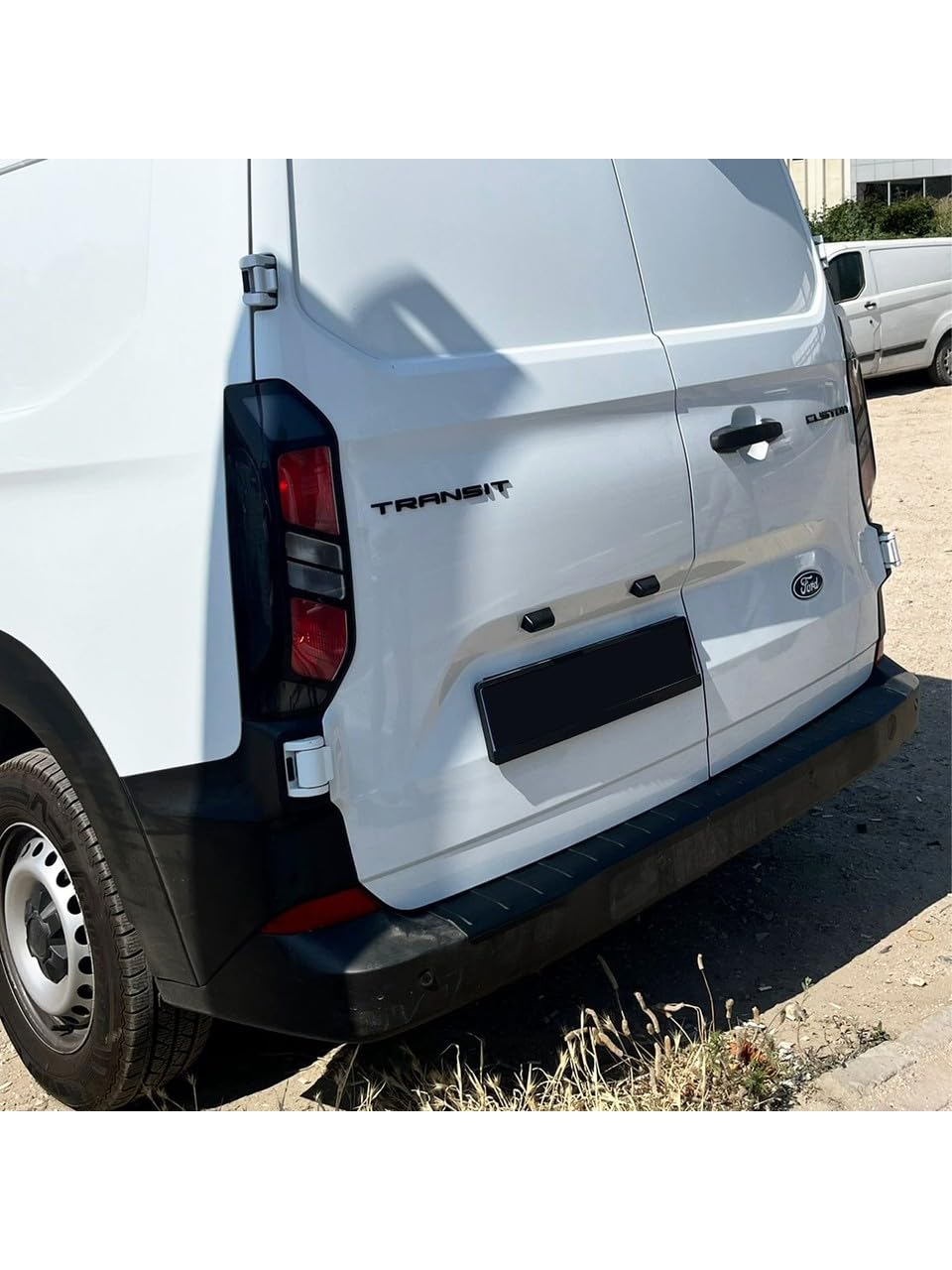 For VW Transporter / Caravelle T7 Rear Bumper Protector (New Shape 2023+)